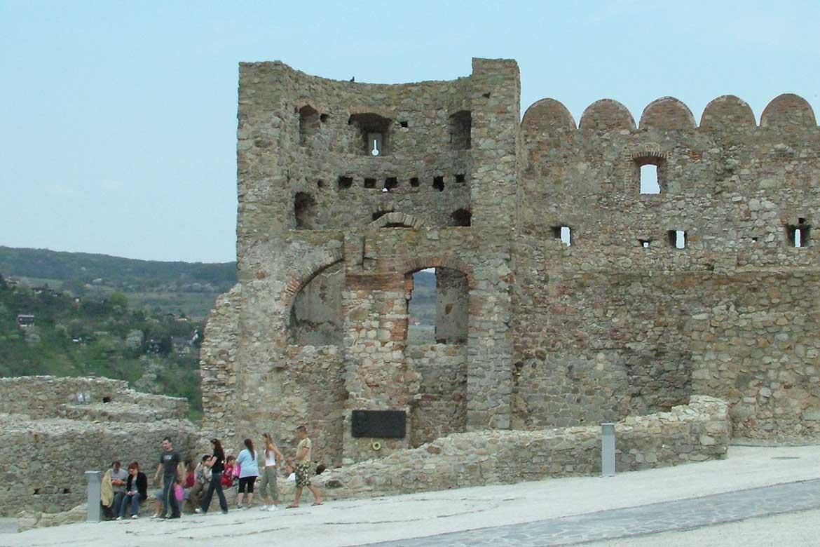 Areál hradu Devín