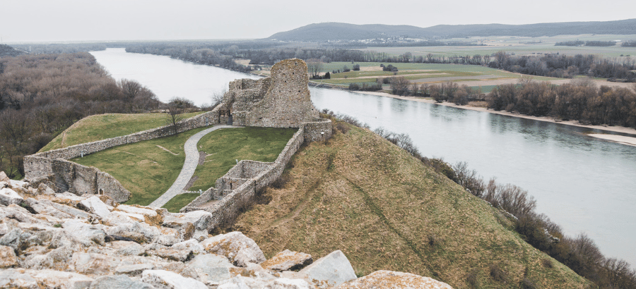 Prvá fáza rozsiahlej obnovy hradu Devín je úspešne ukončená